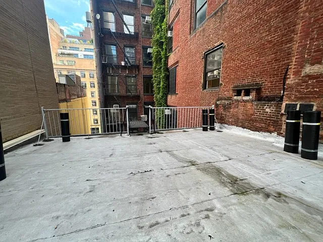 25 W 19th St #3