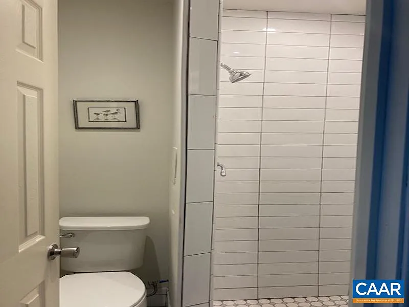 2 bed, 2.0 bath, $2,150 — Photo 3