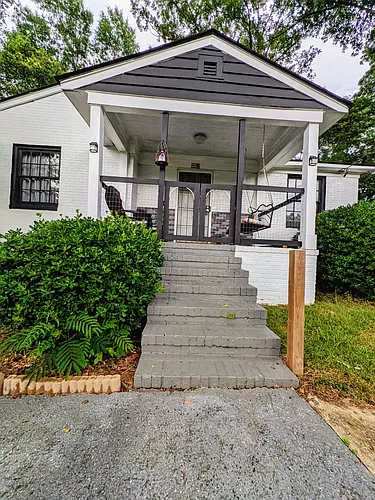 48 Douglas St Photo 1