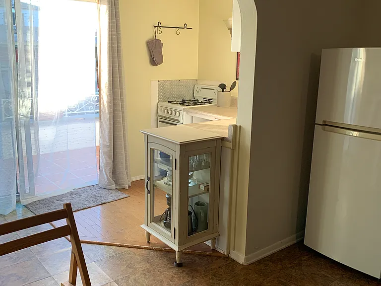 This unit can come furnished or unfurnished.