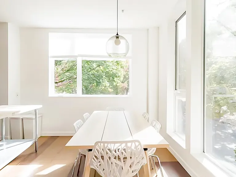 1826 E Yesler Way — Photo 11
