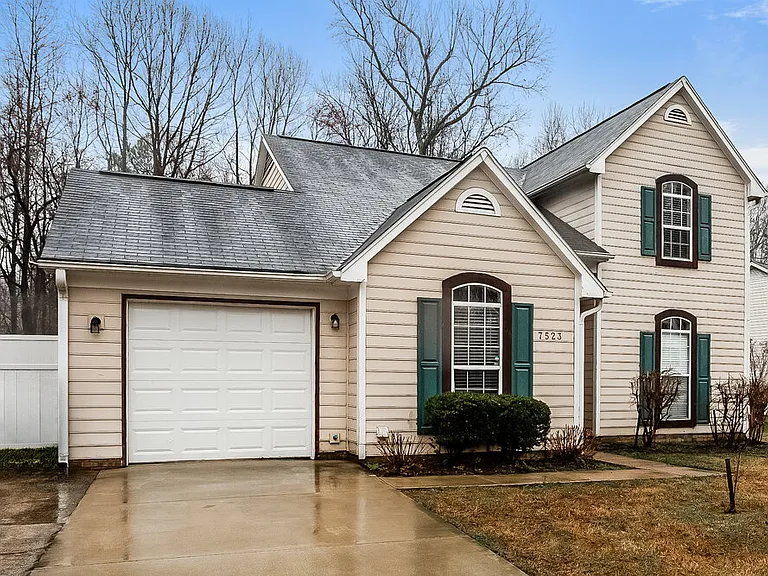 7523 Pence Pond Ln — Photo 4