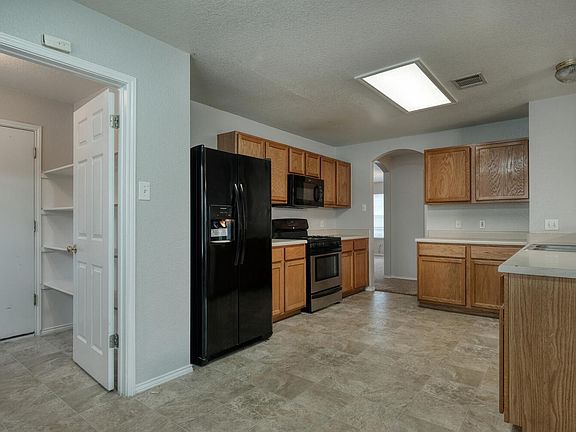 5th image of 17207 Dashwood Creek Dr
