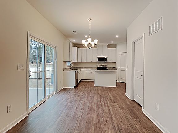 5th image of 5042 Twin River Dr