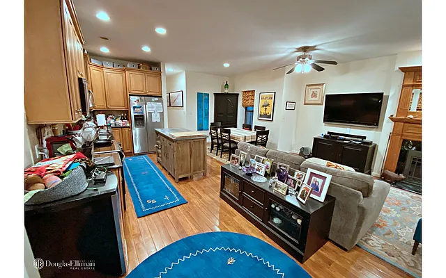 Rented by Douglas Elliman | media 29