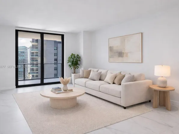 1300 S Miami Ave #3211, Miami, FL 33128