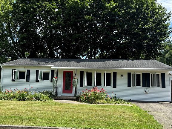 2nd image of 1 Lebanon Dr