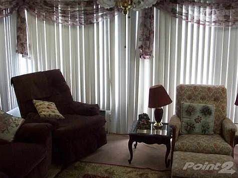 5th image of 2422 Warren Dr