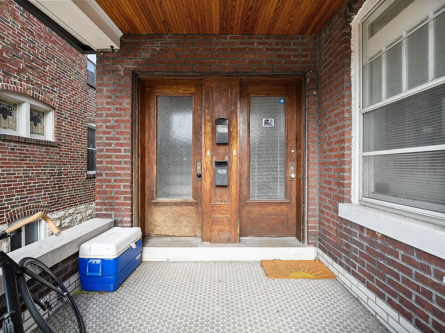3 bed, 1400 sqft, $2,395 — Photo 2