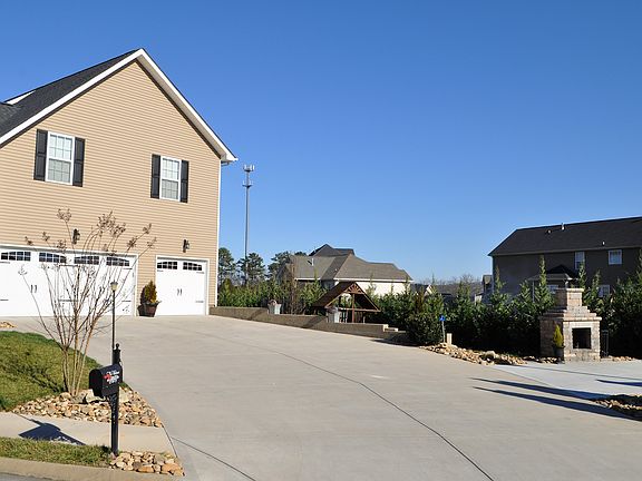 4th image of 6110 Wishing Well Ln