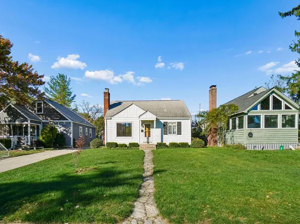 156 E Jeffrey Pl, Columbus, OH 43214