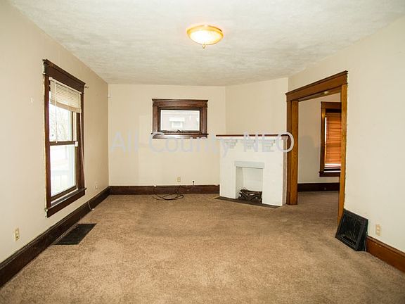 2nd image of 186 N Arlington St