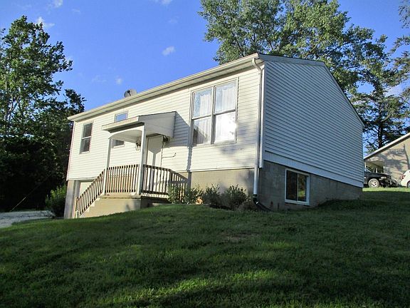 2nd image of 11076 Sunset Dr