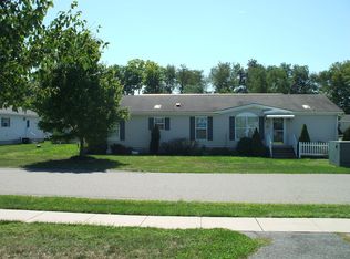 1 Oakwood Trl, Belvidere, NJ 07823