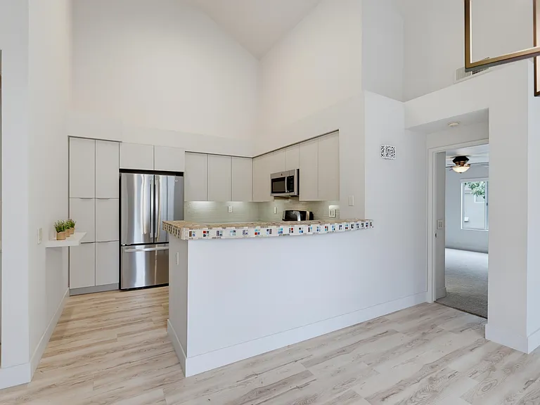 27529 Serena — Photo 21