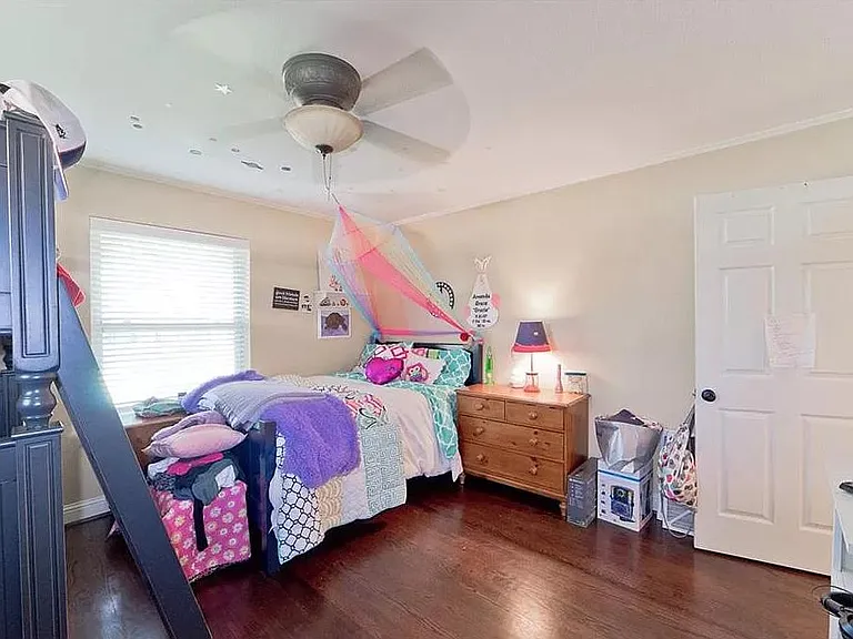 6215 Saratoga Cir — Photo 10