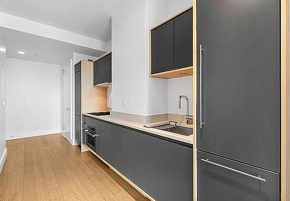 5th image of 10 City Pt APT 46B
