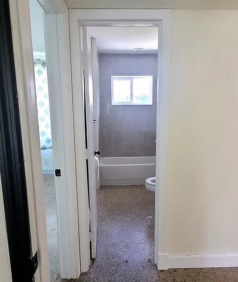 4330 SW 10th St #4330 — Photo 7