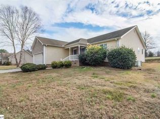 598 Pineland Meadows Rd, Belton, SC 29627