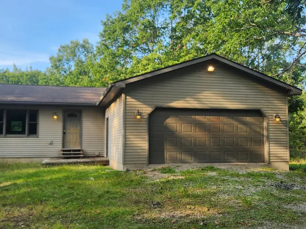 6214 Waubun Rd, Indian River, MI 49749