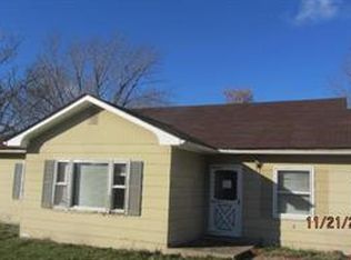 817 Highway Jj Dr, Elsberry, MO 63343