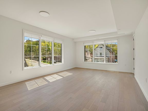 3rd image of 7 S Highland Ave Unit 307