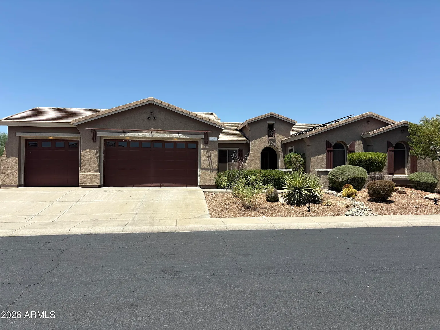4 bed, 3.5 bath, 3444 sqft, $3,500 — Photo 1
