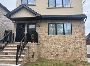 73 Alter Ave #A, Staten Island, NY 10304