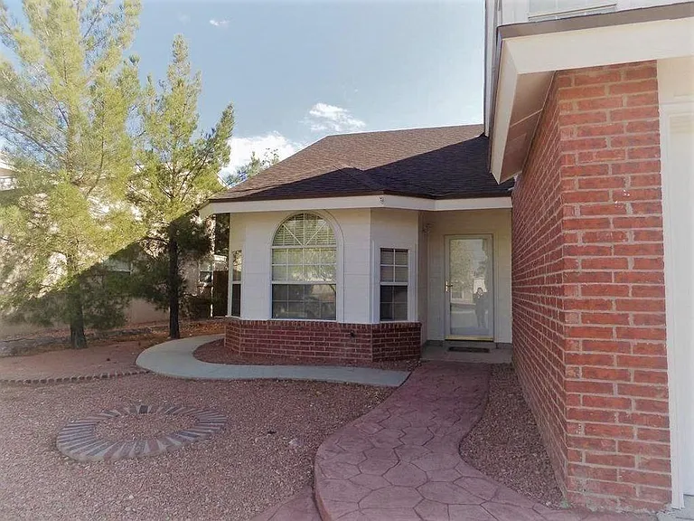 7608 Plaza Taurina Dr — Photo 2