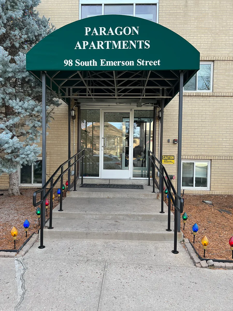 Building Photo - Paragon Apartments