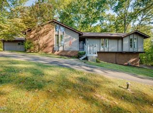 3704 Blackheath Rd, Kingsport, TN 37660