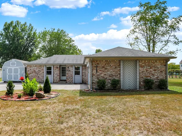 3688 Lisa Ln, Plainfield, IN 46168