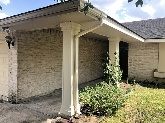 4th image of 15307 Barbarossa Dr