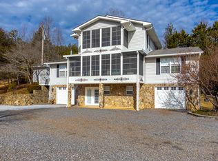 273 Pressley Circle Rd, Franklin, NC 28734