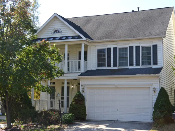 9042 Harrover Pl, Lorton, VA 22079