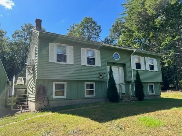 78 Mountain Road, York, ME 03902