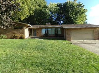 651 S Broadmoor Blvd, Springfield, OH 45504