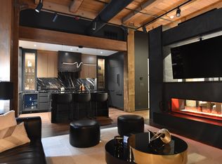 1101 W Lake St #3D, Chicago, IL 60607