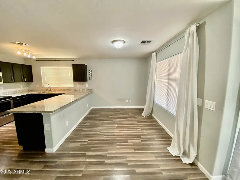 15266 W Cottonwood St — Photo 5