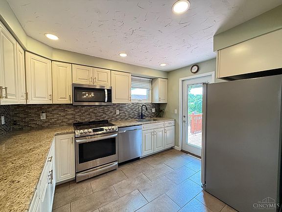 4th image of 53 Hadley Rd