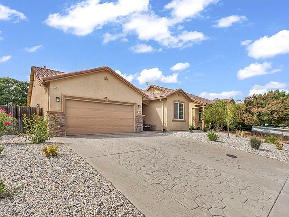 3rd image of 7920 Iona Way
