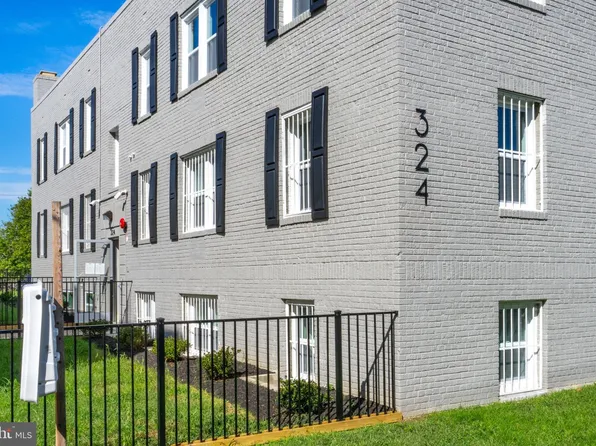 324 61st St NE #4, Washington, DC 20019