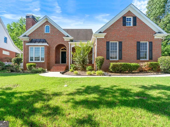 1272 Saxony Dr SE, Conyers, GA 30013