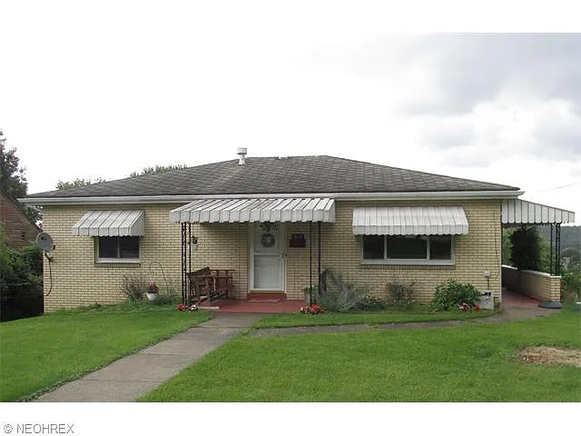3620 Woodlawn Way photo 1