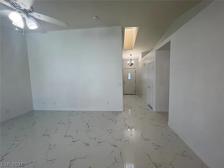 5645 W Katie Ave — Photo 9