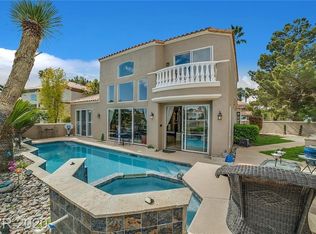 8226 Crow Valley Ln, Las Vegas, NV 89113