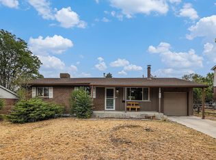 426 S Xanadu St, Aurora, CO 80012
