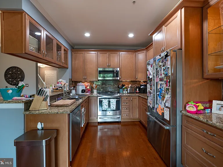 1639 Hunting Creek Dr #B — Photo 5