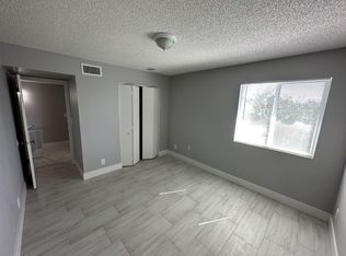 1233 N 47th Pl, Phoenix, AZ 85008
