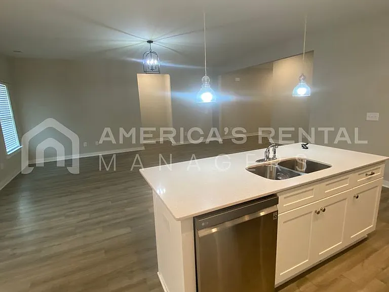 240 County Road 1701 — Photo 22